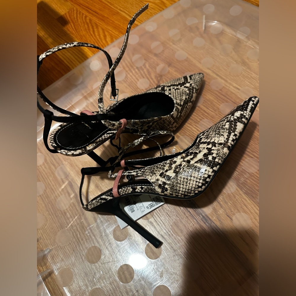 New. - Picture 3 of 5